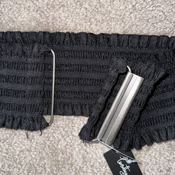 Forever 21 Elastic Ruffled Belt! - Picture 3 of 7